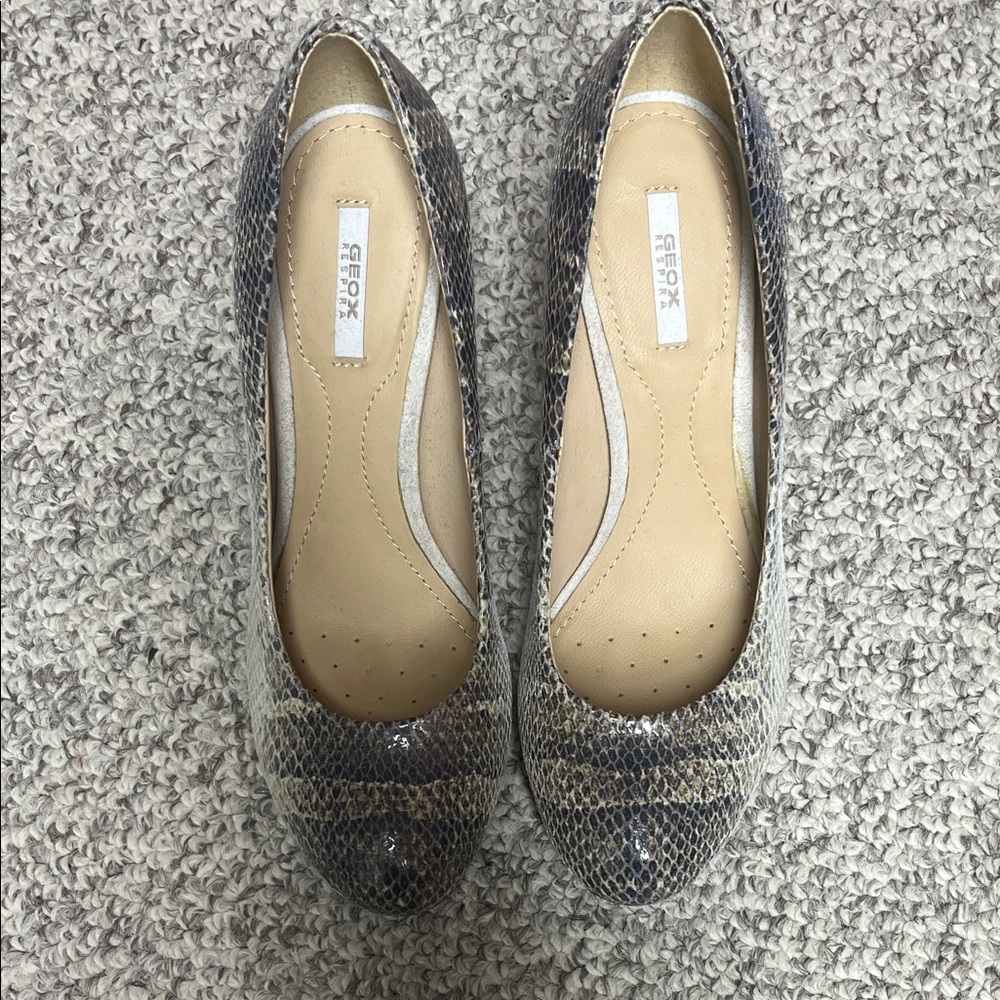 Geox Women's Snakeskin heels - Grey and Cream